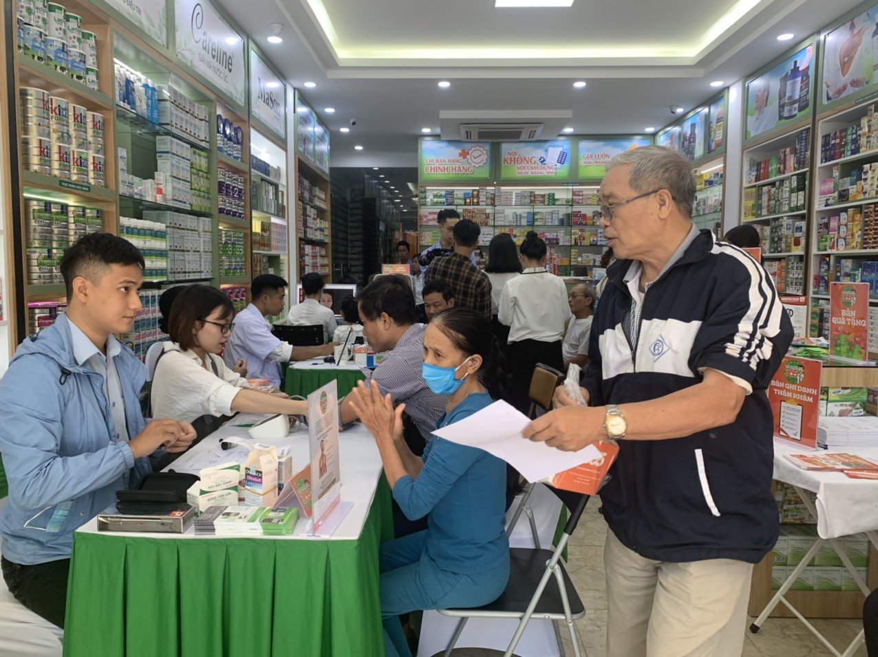 Khai trương Nhà thuốc 365